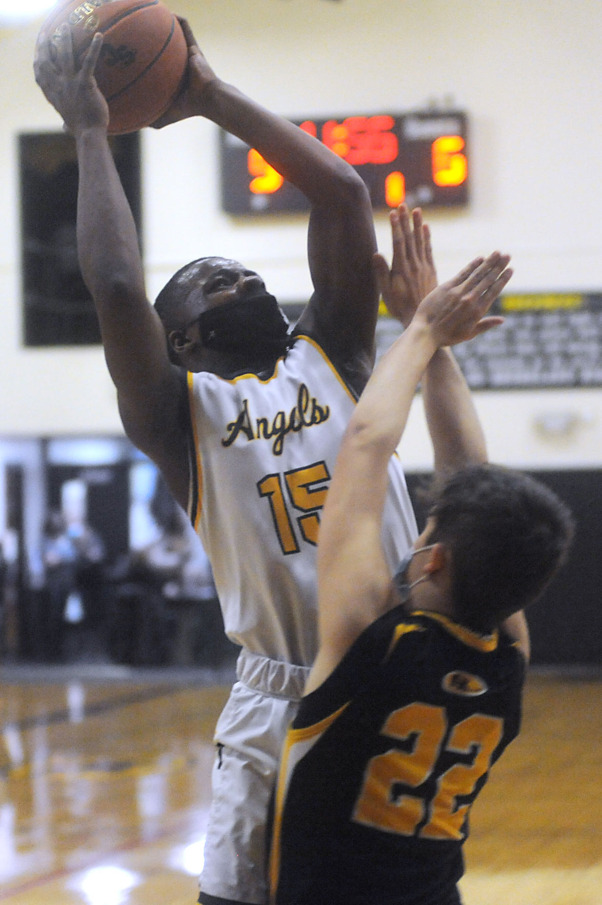 St. Catherine's beats Shoreland Lutheran